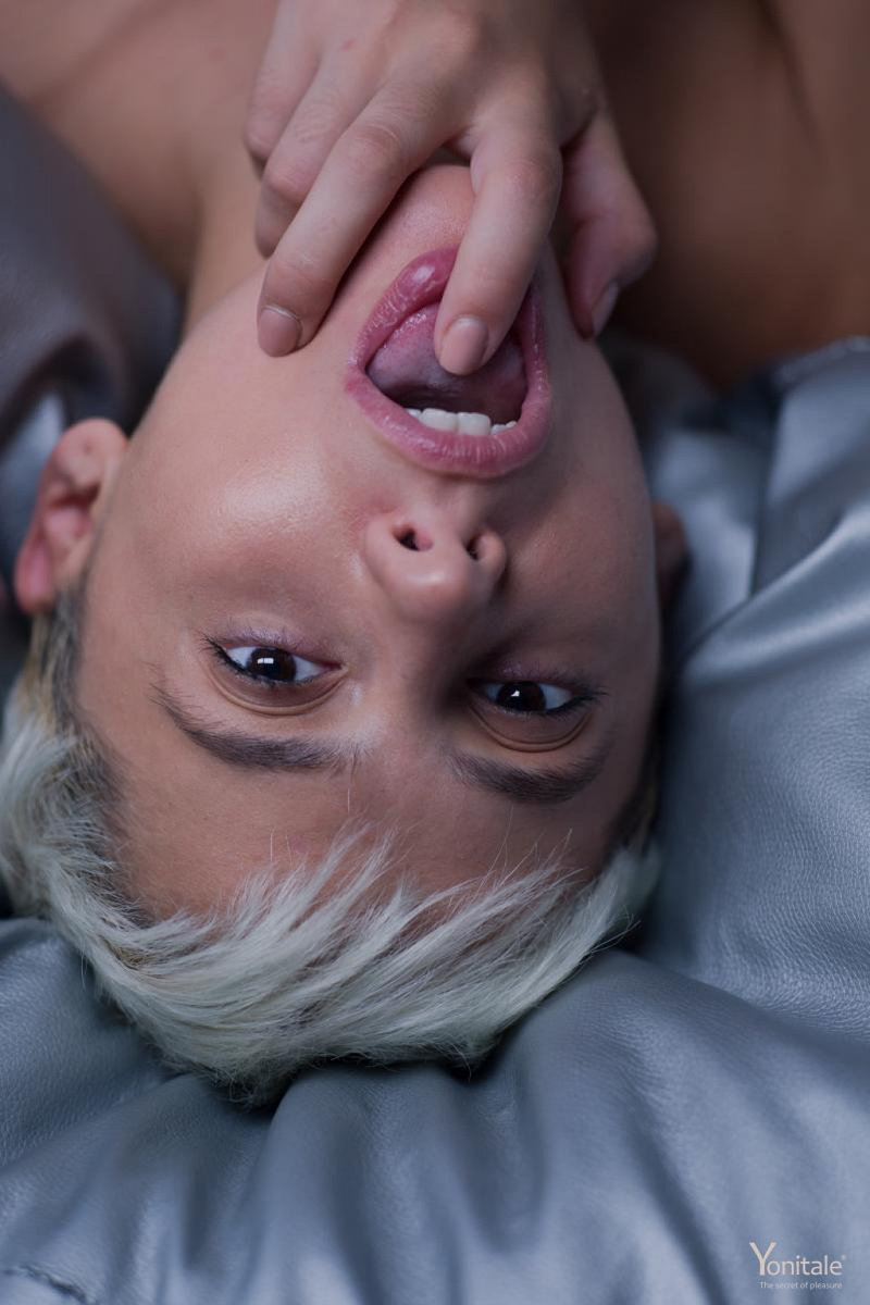 Полина, 21